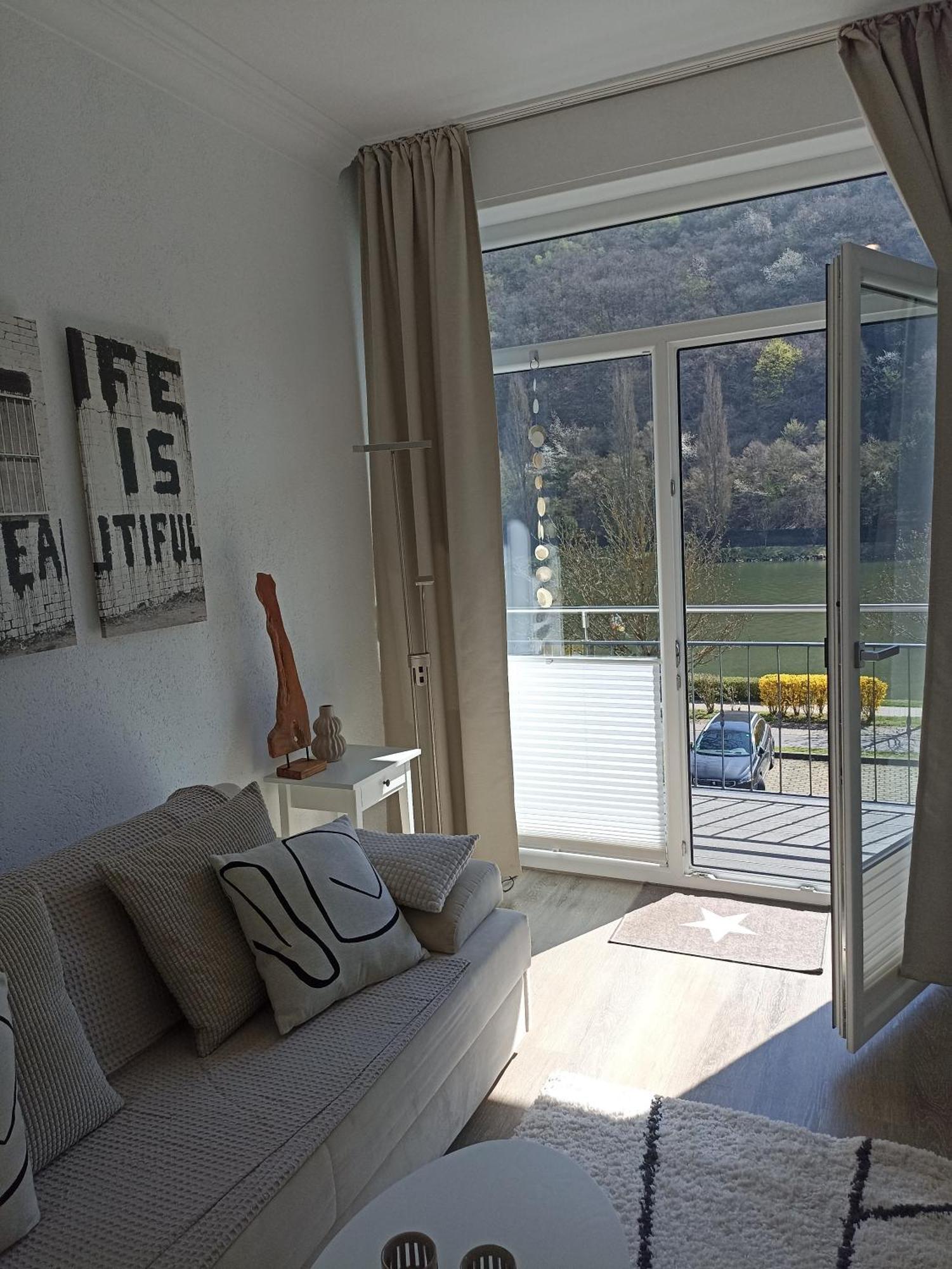 Haus Mosel Apartment Klotten Exterior photo
