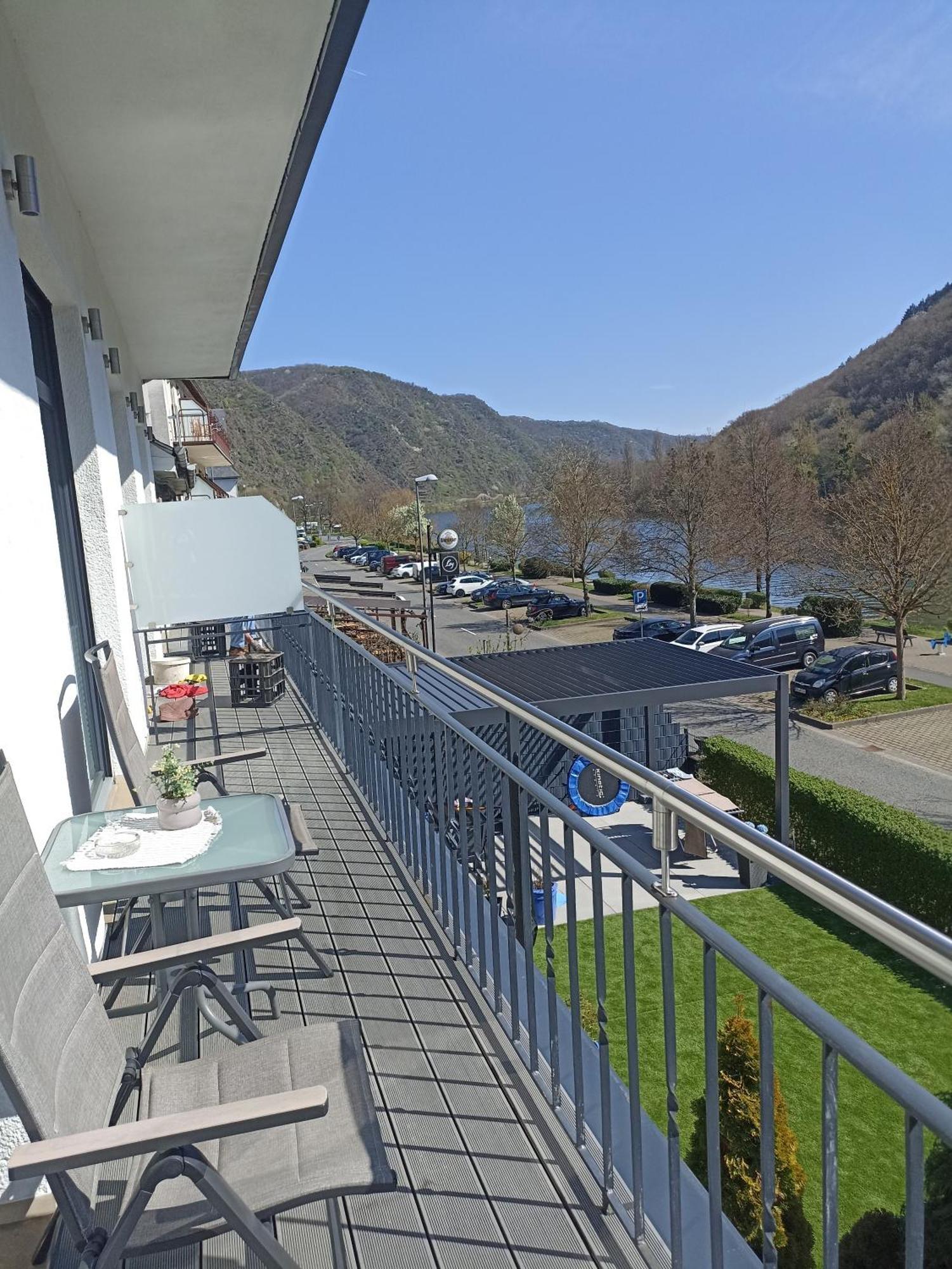 Haus Mosel Apartment Klotten Exterior photo
